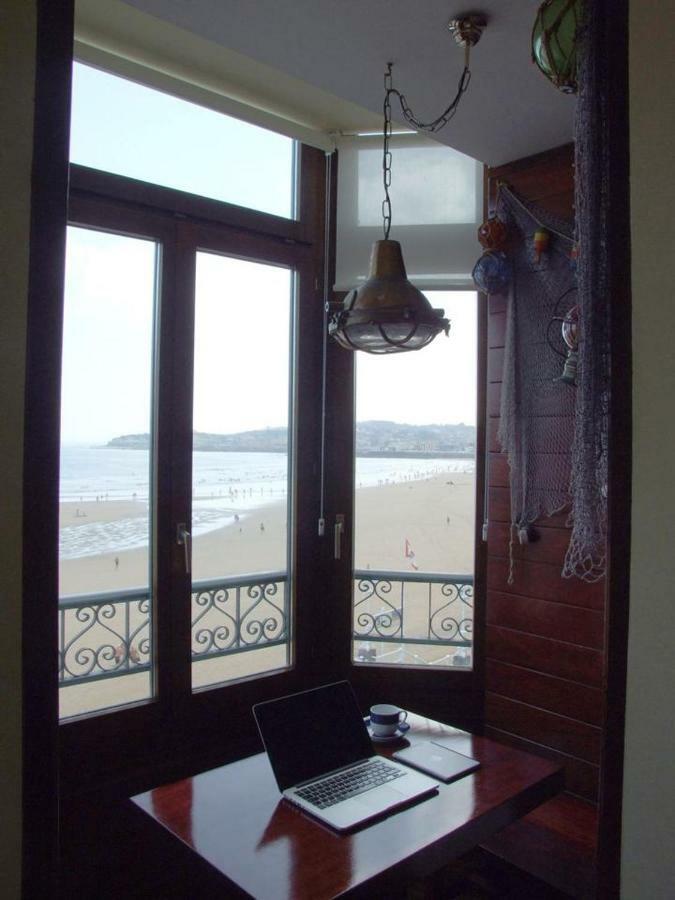 Vivienda En Gijon Frente Al Mar Gijón Exterior foto